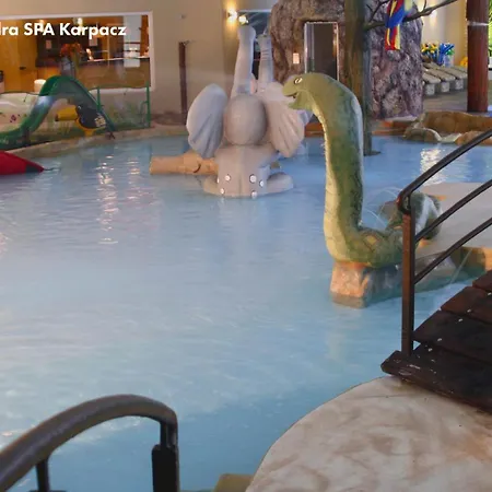 Vacationclub - Komuny Paryskiej 30 3 Apartamento