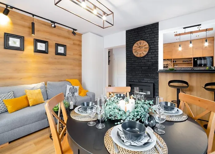 Apartamento Vacationclub - Komuny Paryskiej 30 3 *