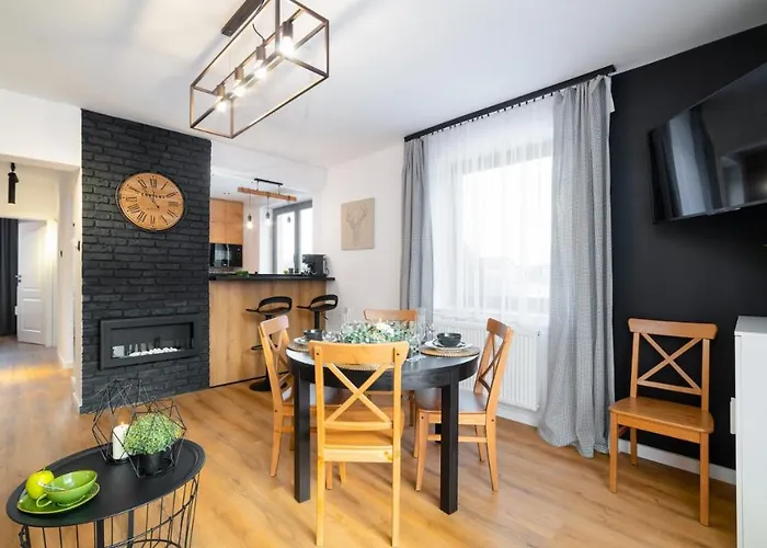 Апартаменты Vacationclub - Komuny Paryskiej 30 3